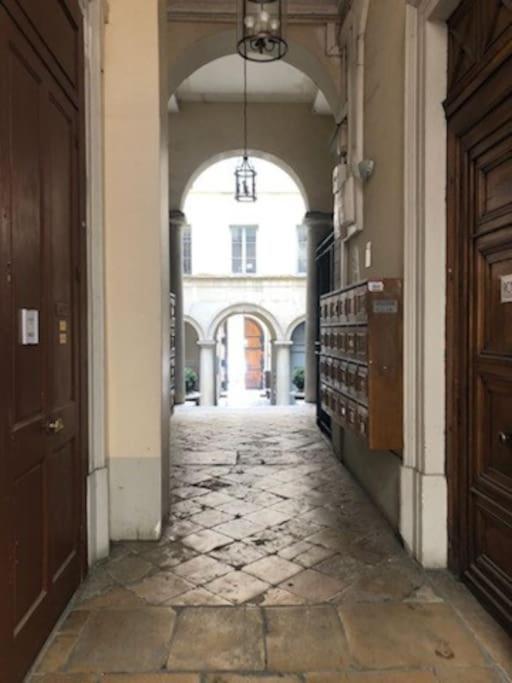Le Petit Opera Lione